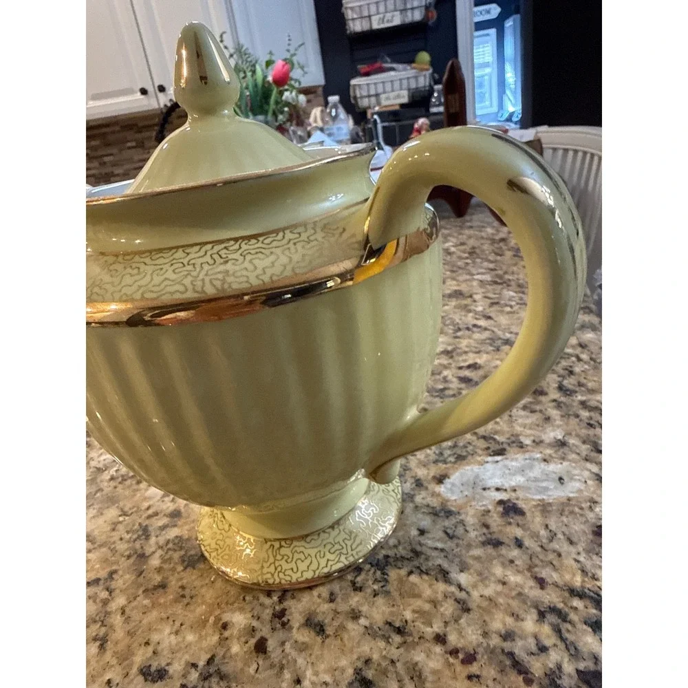Vintage Hall China 099 Yellow 6 Cup Teapot Gold Filigree Ribbed Made in USA